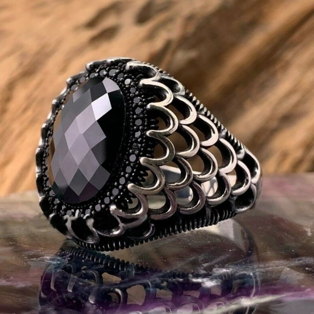 Men's Black Agate Gemstone Hollowed Out Silver Ring